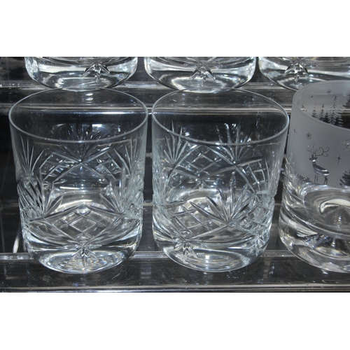 1767 - Mix of glass tumblers and tall drinking glasses