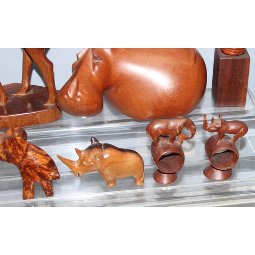 1772 - Qty of carved wooden items, to incl antelopes, African mask, hippo etc