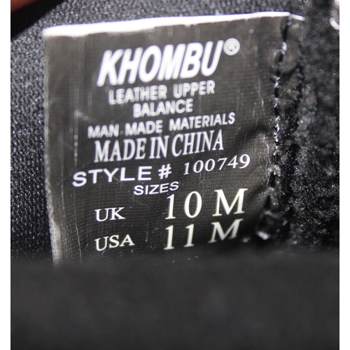 209 - Pair of Khombu men's snow boots, size UK 11, seemingly unworn