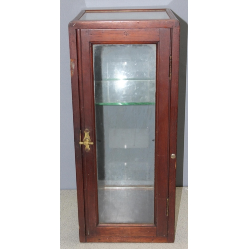 282 - Early 20th century mahogany glazed table top display cabinet with shelf, ideal for antique fairs etc... 