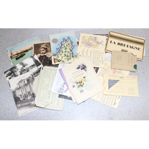 500 - Mixed lot of antique greeting cards, albums with hand-drawings and painting, postcards etc