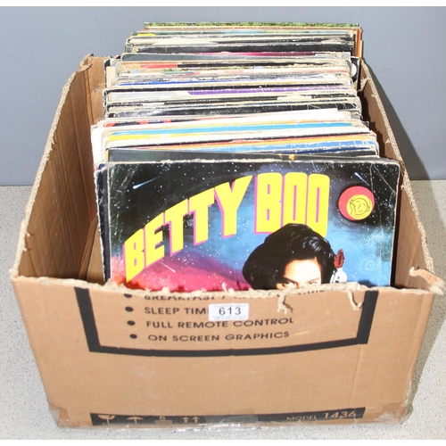 613 - Qty of vinyl record LPs to incl Betty Boo, Los Albertos, 12 Stone Toddler, Zoom etc