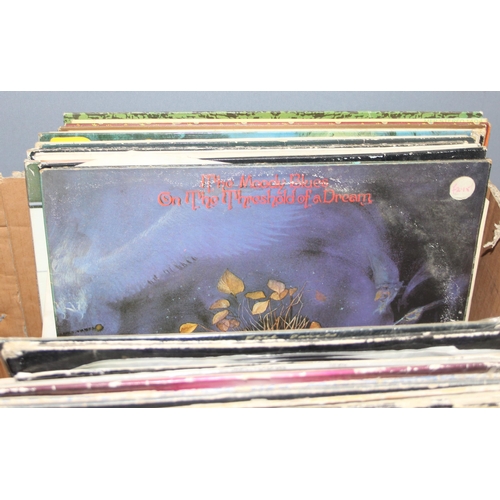 613 - Qty of vinyl record LPs to incl Betty Boo, Los Albertos, 12 Stone Toddler, Zoom etc