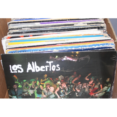 613 - Qty of vinyl record LPs to incl Betty Boo, Los Albertos, 12 Stone Toddler, Zoom etc