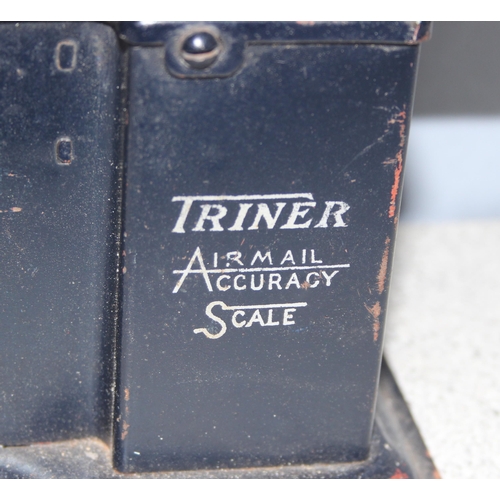 658 - Vintage Triner Airmail Accuracy metal postal weighing scales in blue