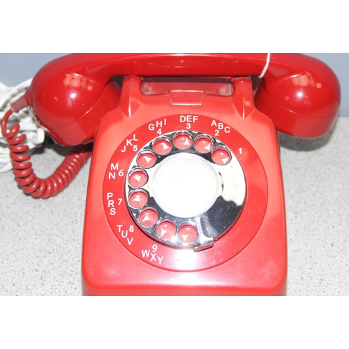 660 - Retro red GPO 706L rotary dial telephone