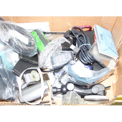 767 - Box of mixed electrical items to incl sat-navs, digital cameras, tablets etc