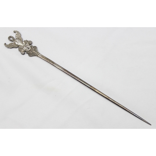 1020 - A rare French silver hatelet or meat skewer by Odiot of Paris, likely 19th century, the top with cas... 