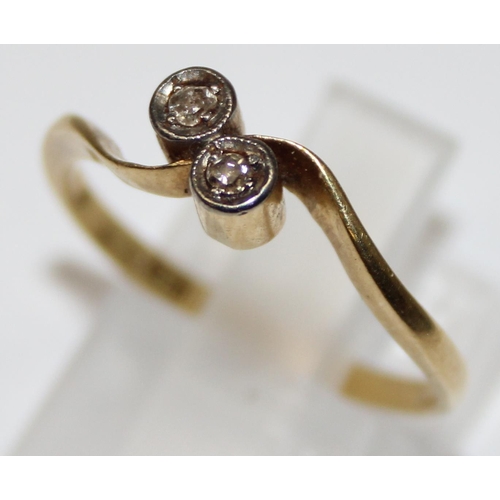 1108 - 18ct gold yellow gold and diamond ring in crossover setting, marked 18ct and XRF confirmed, approx s... 