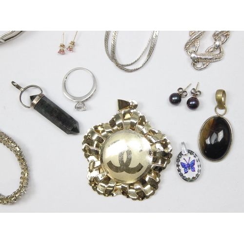 1149 - Qty of assorted costume jewellery to inc silver pieces, both marked and XRF confirmed and gold plate... 