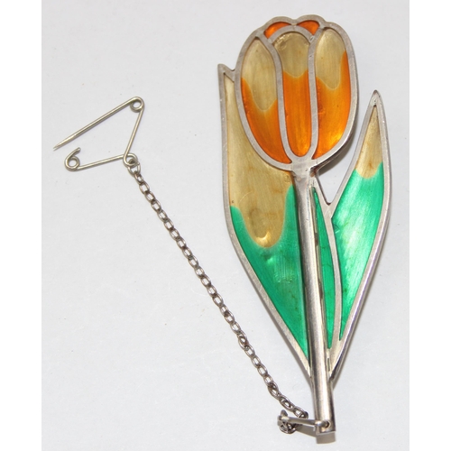 1155 - A retro silver and enamel brooch formed as a Tulip, London 1981 by RC (unknown), approx 7cm wide