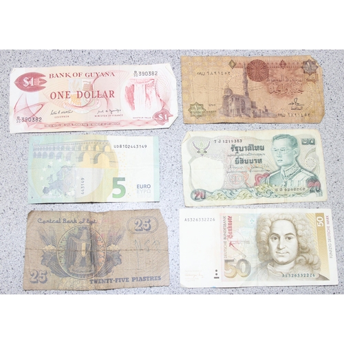 1214 - Qty of assorted mixed world banknotes