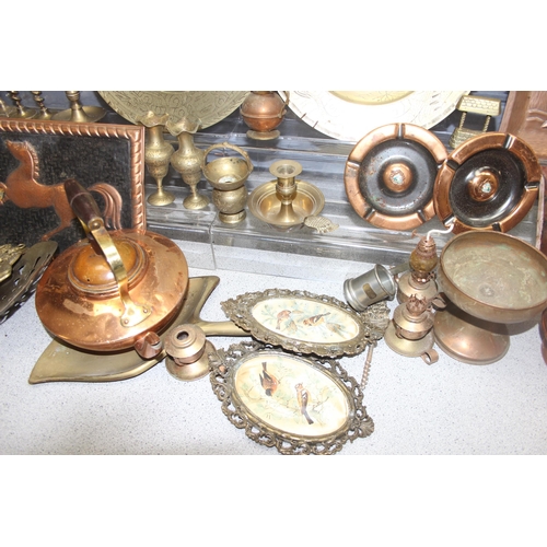 1793 - 2 boxes of assorted mixed metalware, mainly brass and copper to inc a decorative clock etc