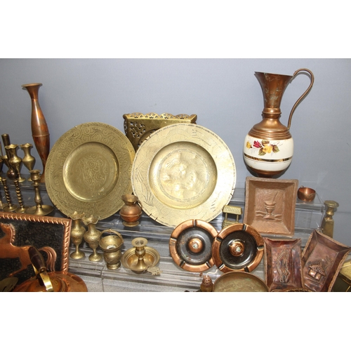 1793 - 2 boxes of assorted mixed metalware, mainly brass and copper to inc a decorative clock etc