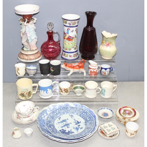 1802 - Mixed ceramics to incl a small Chinese blue, red and white footed shallow rice bowl bearing 6 charac... 