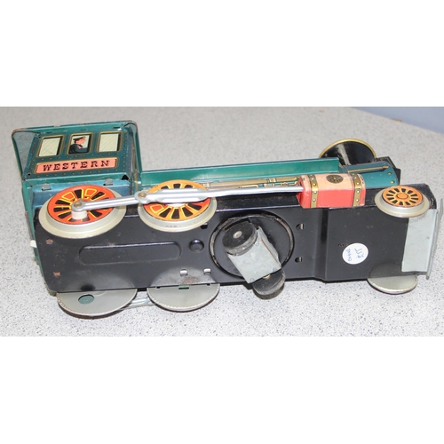 1532 - Vintage tinplate battery operated toy train