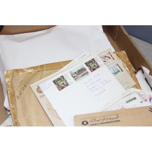 550 - Large qty of mixed stamps, First Day Covers and Presentation sets