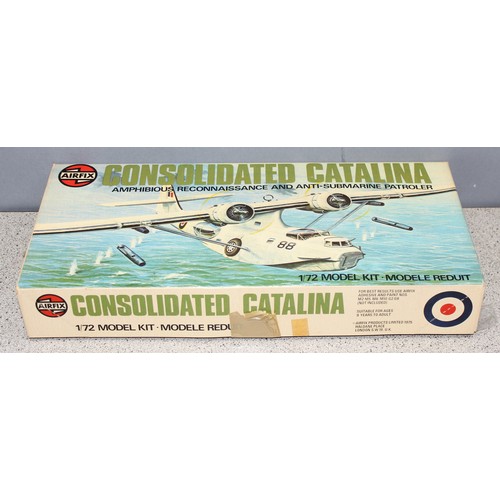 1545 - Airfix model kits, Series 5 1/72 scale Consolidated PBY-5A Catalina 05007-6 model kit in box, unchec... 