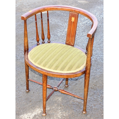 47 - An Edwardian Sheraton Revival mahogany horseshoe chair with inlaid Art Nouveau style decoration and ... 