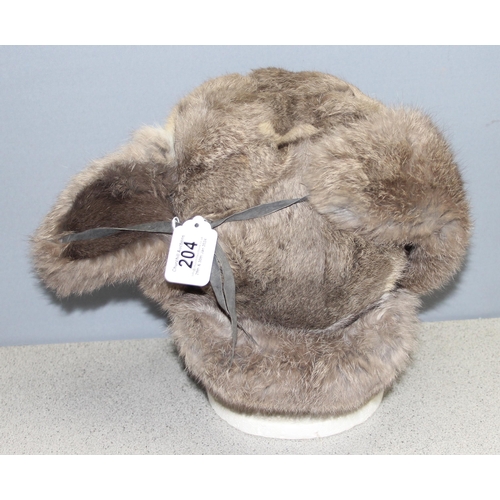 208 - Vintage grey fur hat, large size