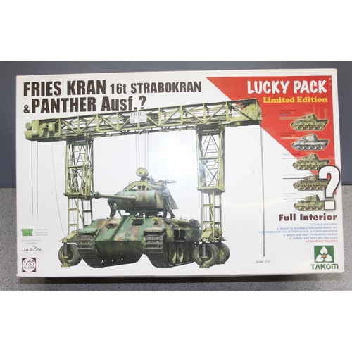 1504 - Takom Fries Kran 16t Strabokran and panther tank model kit designed by TREX 1:35 model 2108 unchecke... 