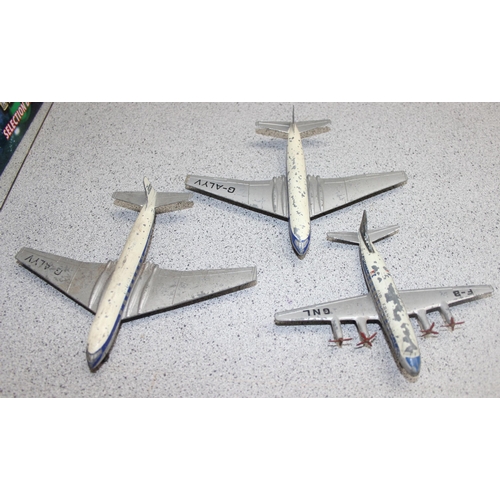 1510 - Qty of assorted diecast planes, mainly passenger aircraft to inc Dinky