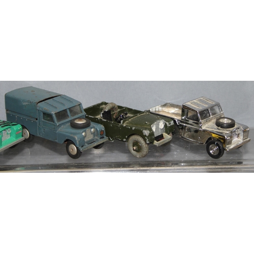 1514 - Qty of assorted toy vehicles mainly Land Rovers to inc Dinky & Corgi