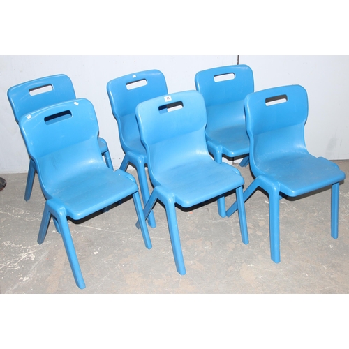 85 - 6 retro style stacking blue plastic chairs by Titan