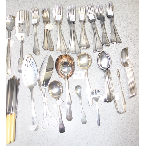 1011 - Qty of antique and later silver plated flatware approx. 5.6kg