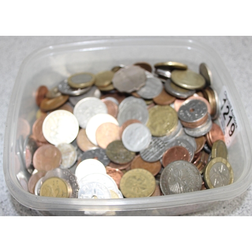 1219 - Qty of assorted mixed world and British coins, approx 1.3kg gross