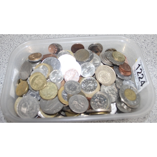 1224 - Qty of assorted mixed world and British coins, approx 1.3kg gross