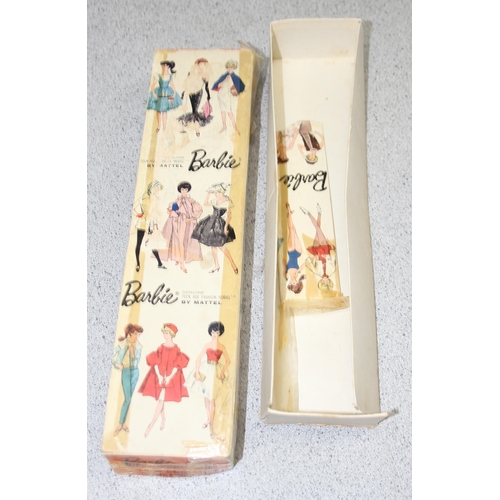 1522 - Vintage 1962 Barbie doll stock no.850 brunette ponytail with original box and red plastic carry case... 