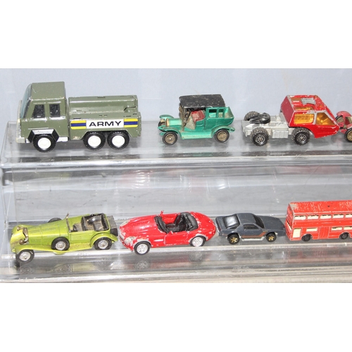 1525 - Qty of die-cast to vehicles to include examples by Matchbox and Lesney