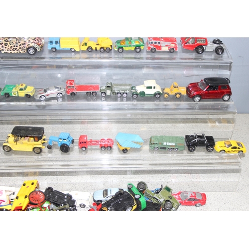 1525 - Qty of die-cast to vehicles to include examples by Matchbox and Lesney