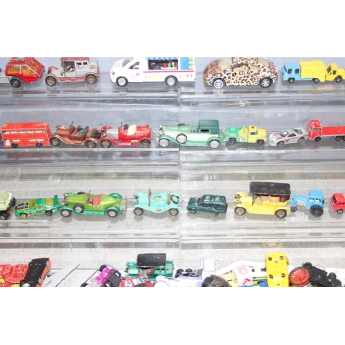 1525 - Qty of die-cast to vehicles to include examples by Matchbox and Lesney