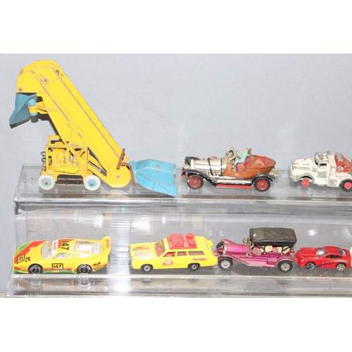 1526 - Qty of die-cast to vehicles to include examples by Matchbox and Corgi