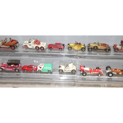 1526 - Qty of die-cast to vehicles to include examples by Matchbox and Corgi