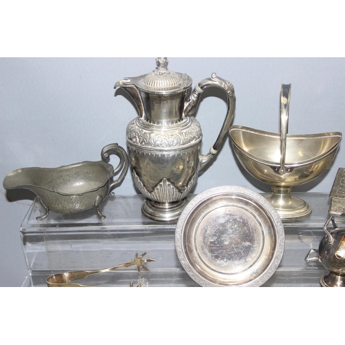 1012 - Qty of assorted antique and later silver plate and pewter items to inc a large trophy bowl, approx 3... 