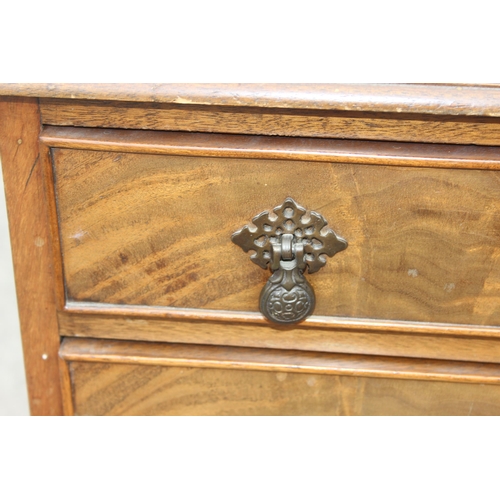 146 - A 20th century Queen Anne style 3 drawer chest of drawers on cabriole legs, approx 63cm W x 43cm D x... 