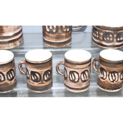 1739 - Mid 20c hand painted Cinque ports pottery abstract design 15 piece Coffee set consisting of 6 cups a... 