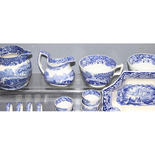 1746 - Copeland Spode blue & white Italian Pattern, a large qty of assorted vintage and modern pieces, vari... 