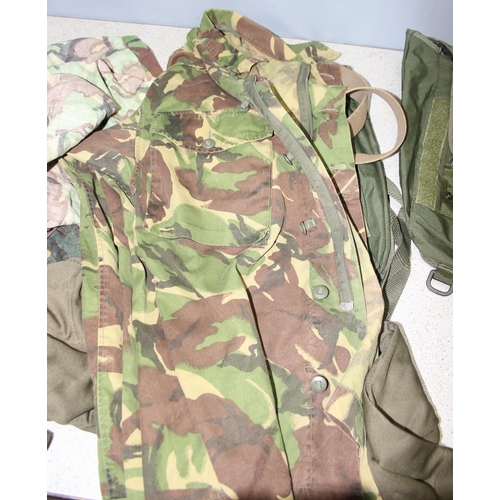 1441 - Qty of camouflage clothing