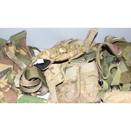 1444 - Qty of 20th century military webbing to incl belts, pouches, etc