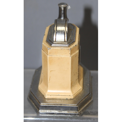 1686 - Vintage art deco style Ronson touch tip table lighter