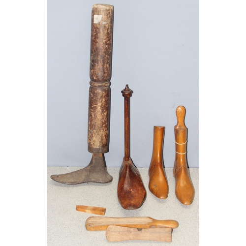 1756 - Qty of woodenware to include shoe-lasts