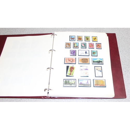 527 - Stamps - New Zealand, used collection on printed leaves