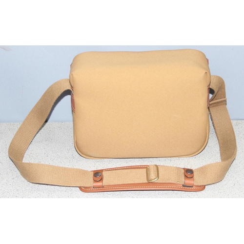 672 - A vintage Billingham khaki canvas and leather camera bag, Hadley Small version