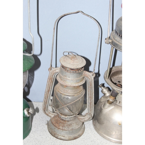 813 - Qty of vintage paraffin lamps to incl Tilley Stormlight, Coleman's Kerosine etc