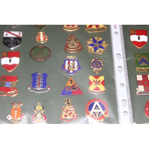 1454 - 2 cards of US Military distinguished unit insignia (DUI) badges