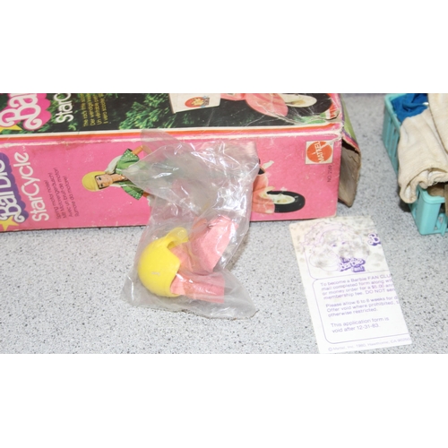 1542 - Vintage toys: Barbie Star Cycle and a Sindy Winter Sports, both with original boxes